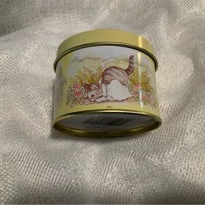 BEATRIX POTTER Small Candy Tin 1994 Kinnerton Confection Co London